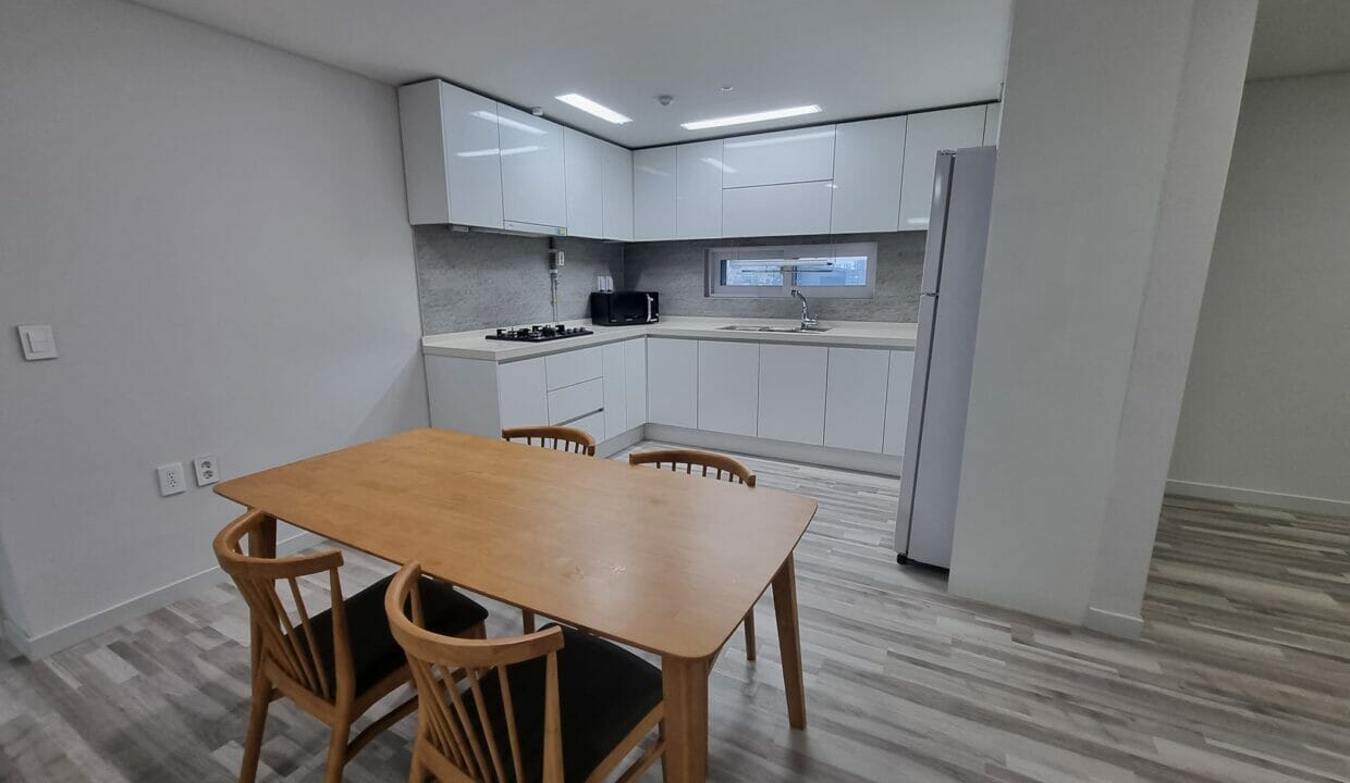 osan airbase apartment 7