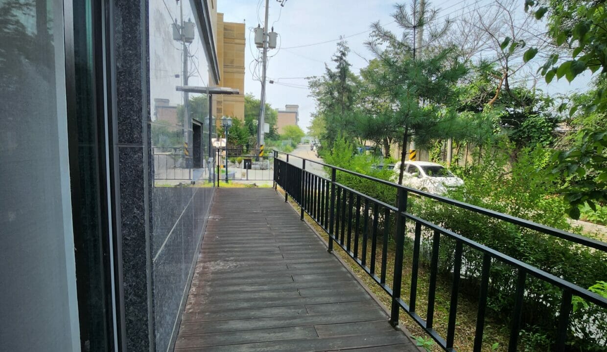 Off-base housing near Osan Air Base 15