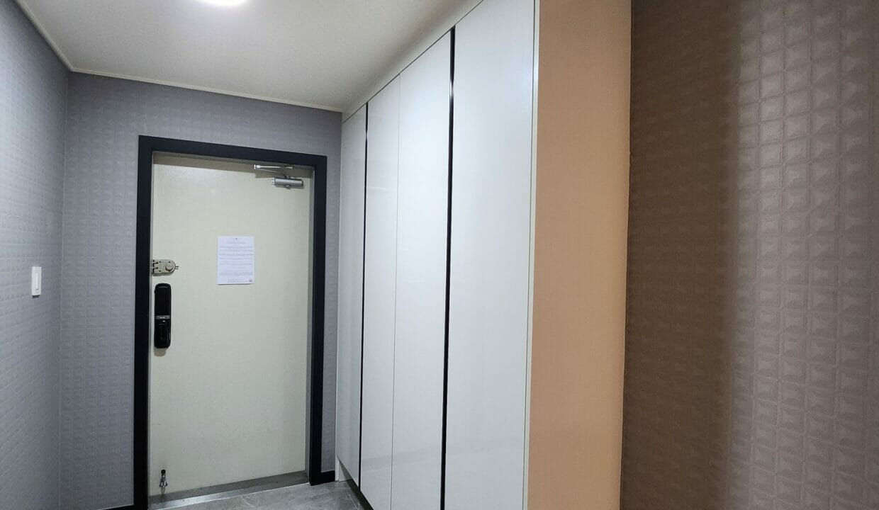 Off-base housing near Osan Air Base 18