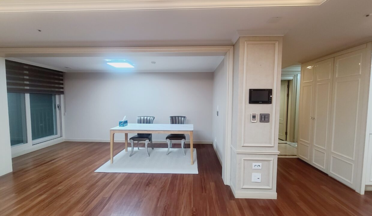 KakaoTalk_20241211_142537188_04