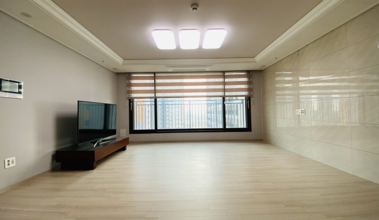 KakaoTalk_20261016_162603822_06
