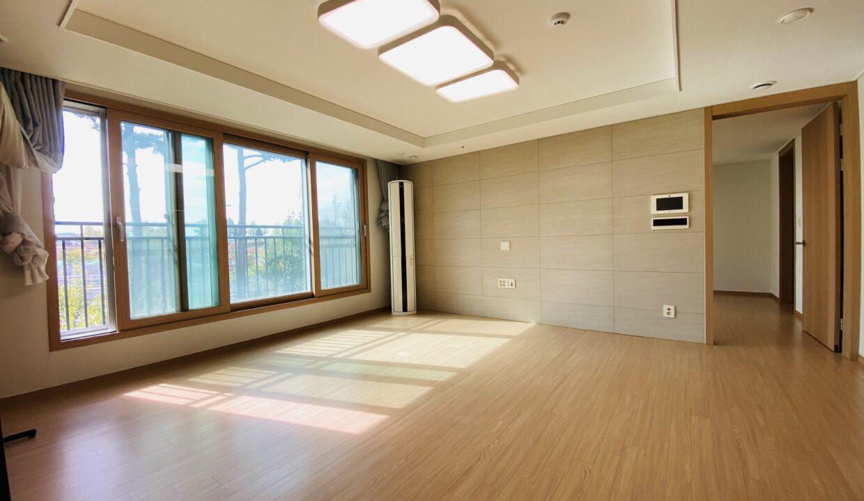 KakaoTalk_20261019_140649363_07