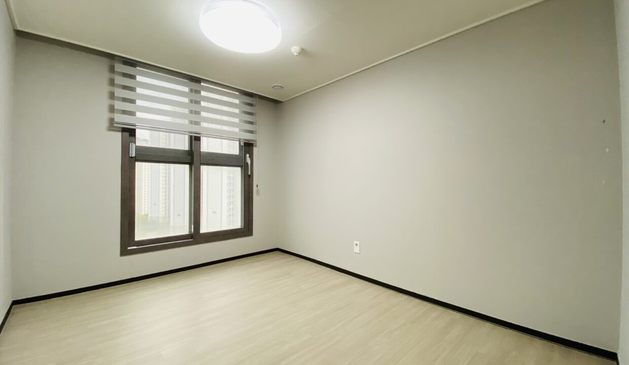 KakaoTalk_20261024_103322606_07