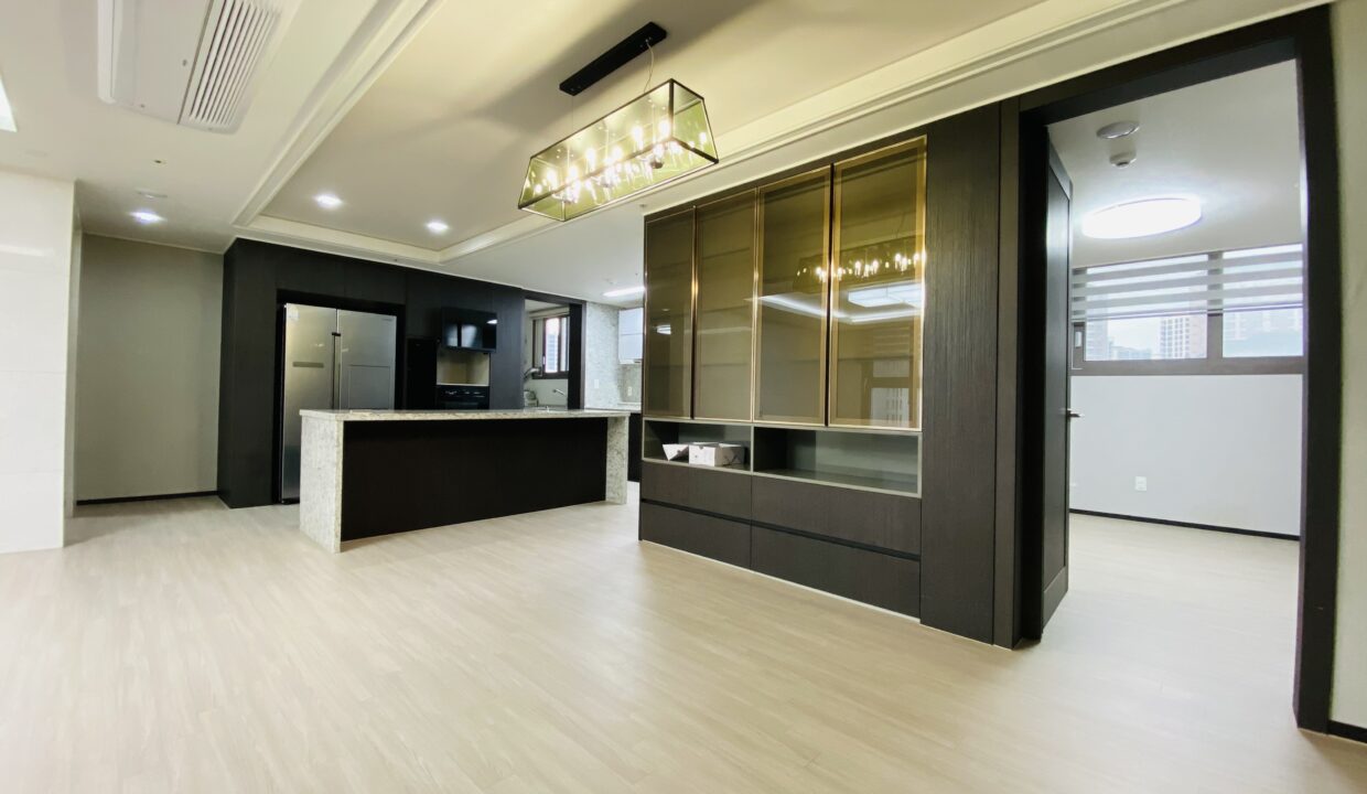 KakaoTalk_20261024_103322606_08
